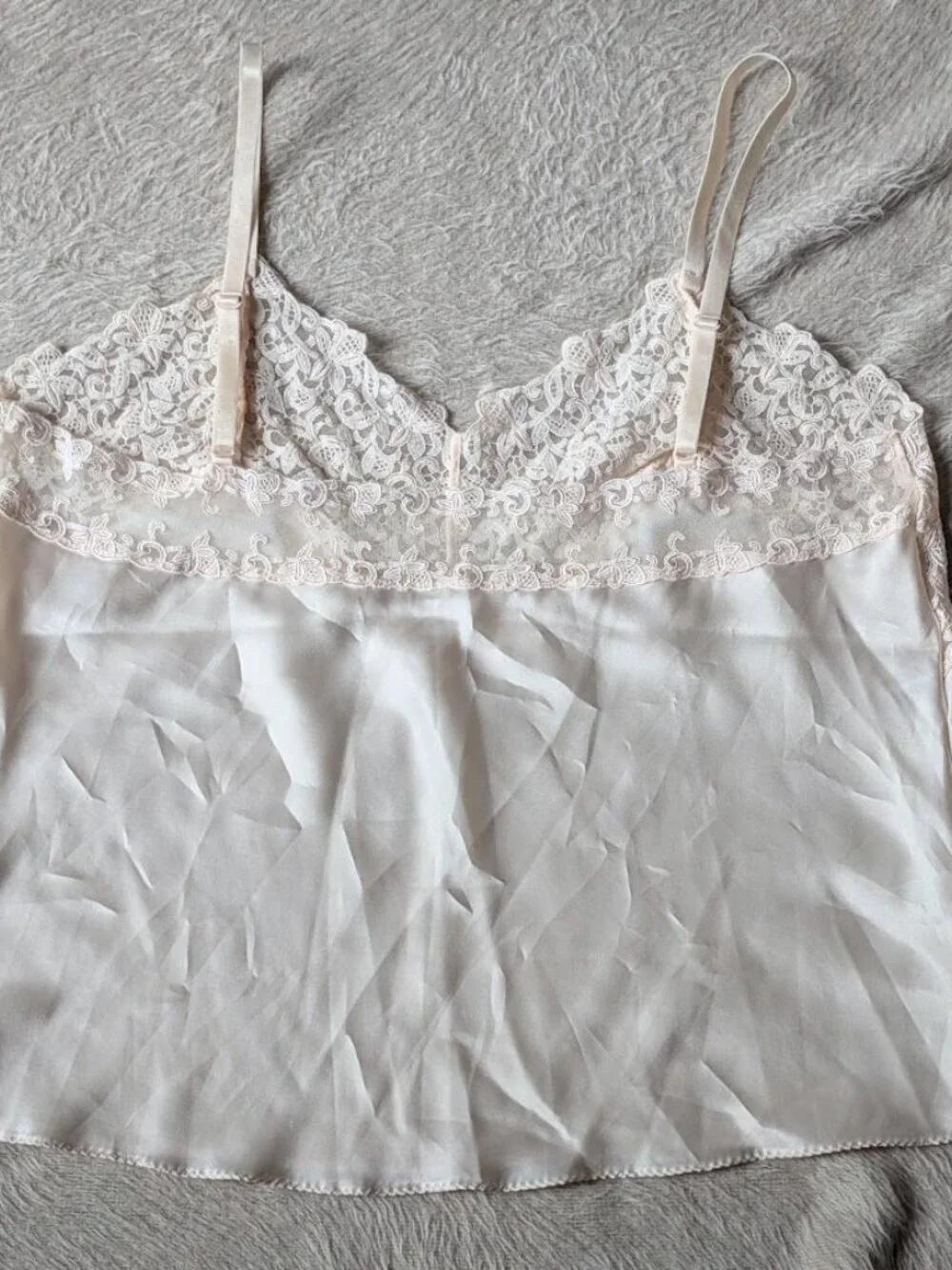 Vtg Wacoal Lingerie Silky Satin Camisole Tapestry Lace Light Beige Sz: Large
